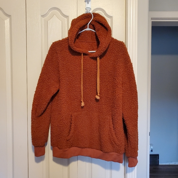 The Cozy Amazon Hoodie - Picture 2 of 4